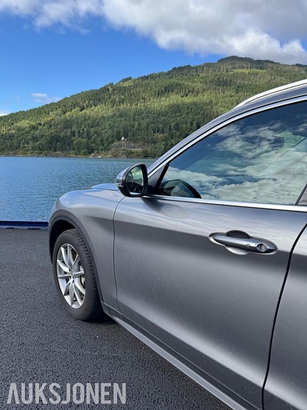 Alfa Romeo Stelvio 8 of 26