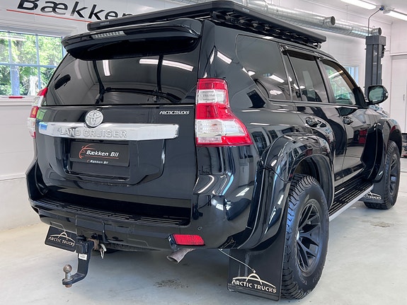 Toyota Land Cruiser 23 of 30