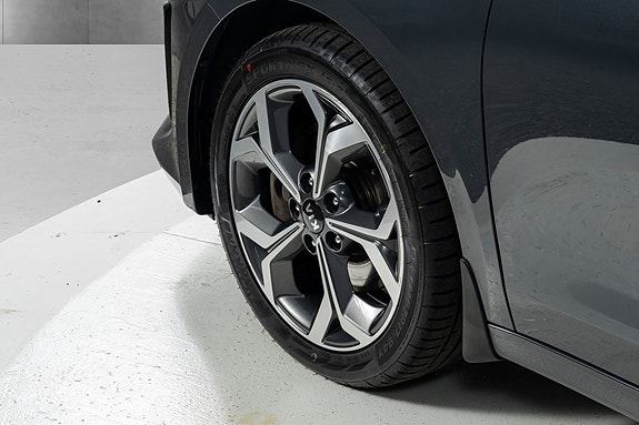 Kia Ceed 8 of 30