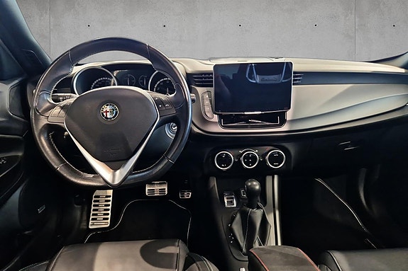 Alfa Romeo Giulietta 11 of 17