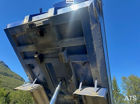Scania R500 6x2 brøyterigget tippbil m/ brøyteplate og underliggende skjær. SE VIDEO 22 of 30