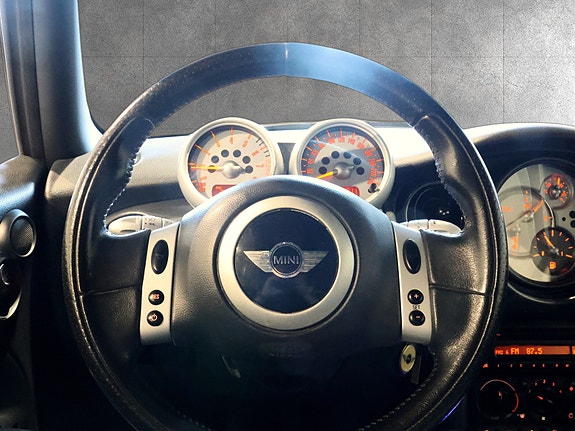 MINI Cooper 7 of 15