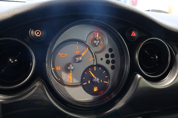 MINI Cooper 9 of 15
