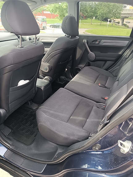Honda CR-V 9 of 16