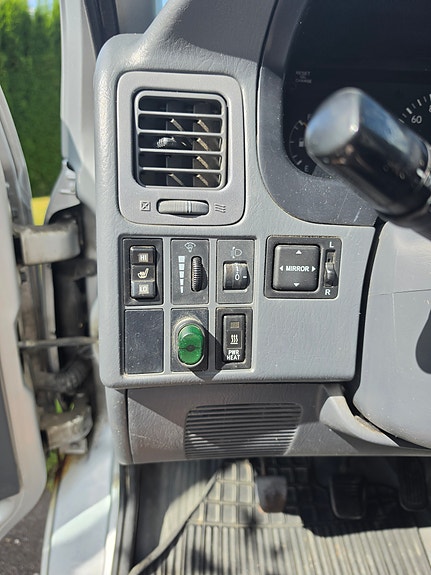 Toyota HiAce 14 of 21
