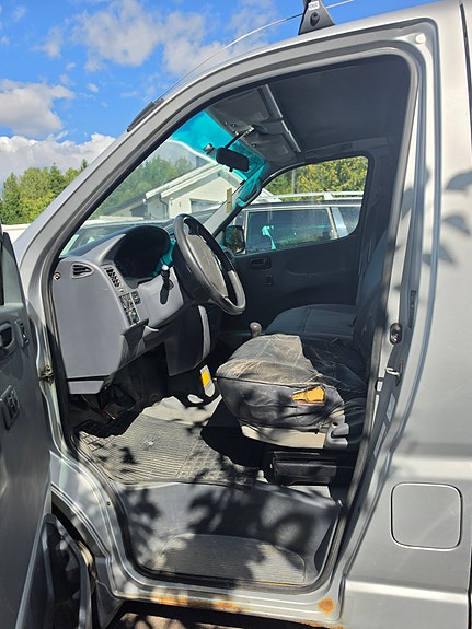 Toyota HiAce 12 of 21
