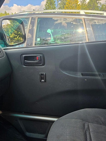 Toyota HiAce 18 of 21