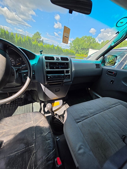 Toyota HiAce 20 of 21