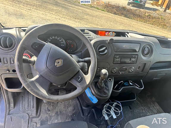 Renault Master 25 of 30