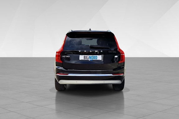 Volvo XC90 5 of 18