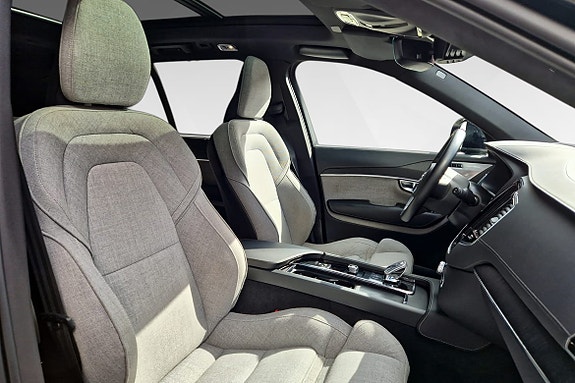 Volvo XC90 18 of 18