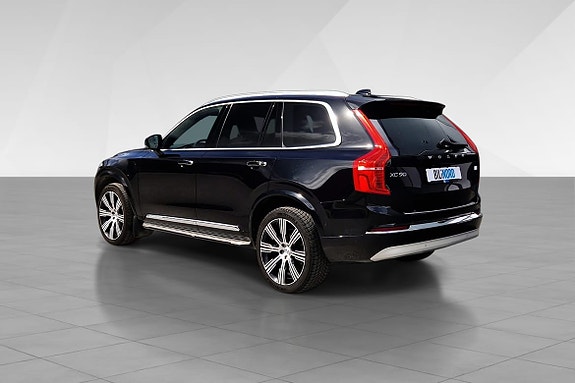 Volvo XC90 4 of 18