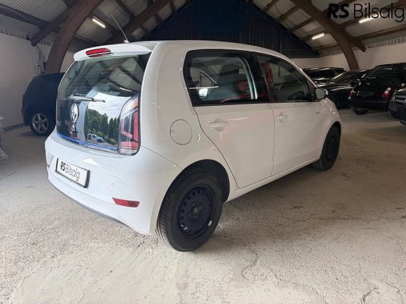 Volkswagen UP! 8 of 30