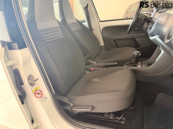 Volkswagen UP! 19 of 30