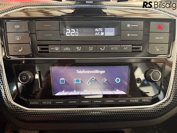 Volkswagen UP! 25 of 30