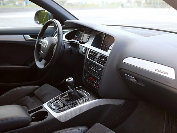 Audi A4 allroad 2 of 24