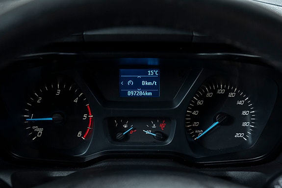 Ford Transit Custom 13 of 28