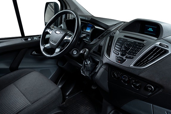 Ford Transit Custom 26 of 28