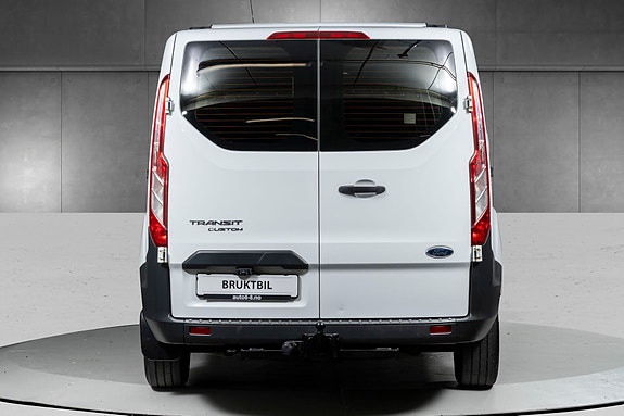 Ford Transit Custom 11 of 28