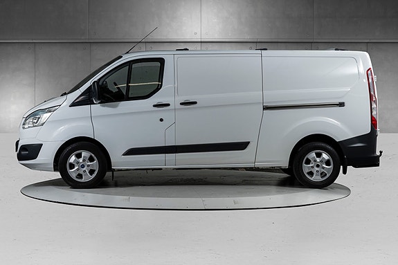 Ford Transit Custom 10 of 28