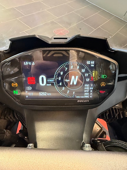 Ducati Panigale V2 7 of 7
