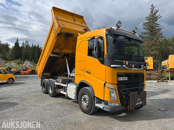 Volvo VOLVO FH 540 6x4 tippbil | Brøyterigget | Underliggende skjær | Zetterbergs dumperkasse 10 of 30