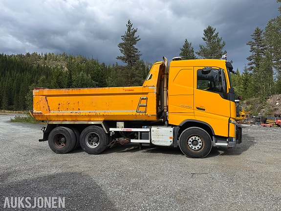 Volvo VOLVO FH 540 6x4 tippbil | Brøyterigget | Underliggende skjær | Zetterbergs dumperkasse 4 of 30
