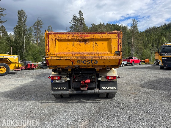 Volvo VOLVO FH 540 6x4 tippbil | Brøyterigget | Underliggende skjær | Zetterbergs dumperkasse 6 of 30