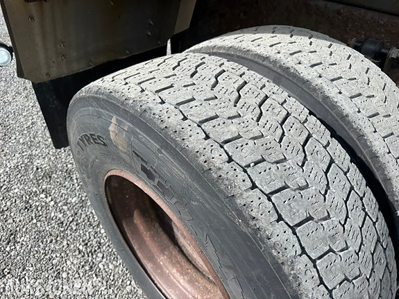 Volvo VOLVO FH 540 6x4 tippbil | Brøyterigget | Underliggende skjær | Zetterbergs dumperkasse 23 of 30
