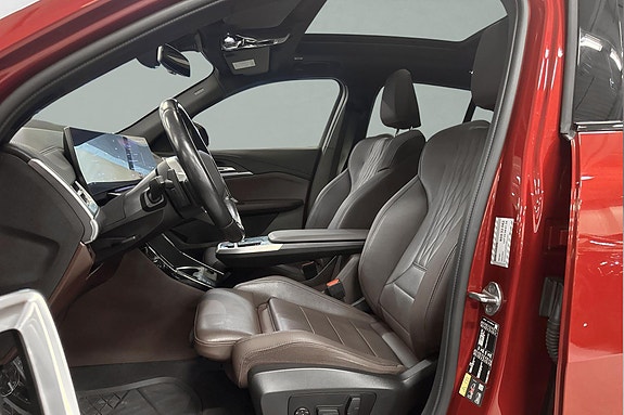 BMW iX2 15 of 30