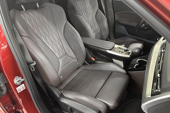 BMW iX2 21 of 30