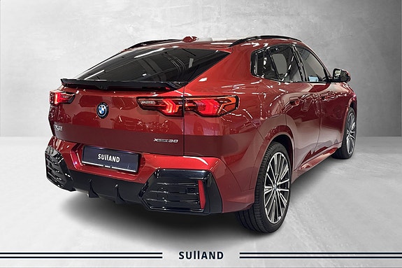 BMW iX2 9 of 30