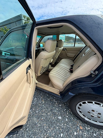 Mercedes-Benz 190 E 3 of 20