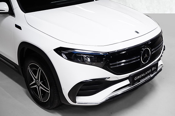Mercedes-Benz EQB300 3 of 30