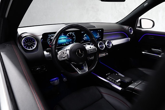 Mercedes-Benz EQB300 20 of 30