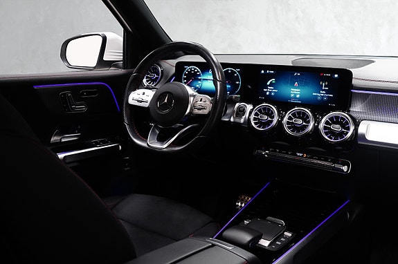 Mercedes-Benz EQB300 21 of 30