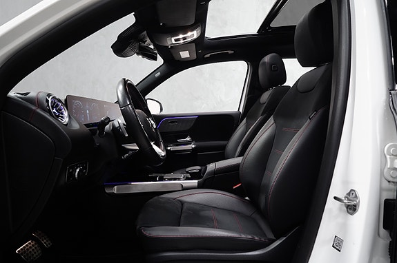 Mercedes-Benz EQB300 15 of 30