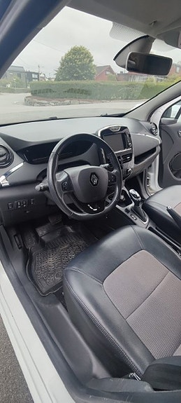 Renault Zoe 10 of 12