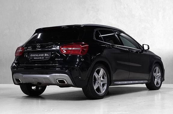 Mercedes-Benz GLA200 6 of 23