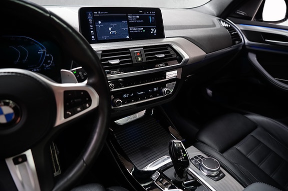 BMW X3 27 of 30