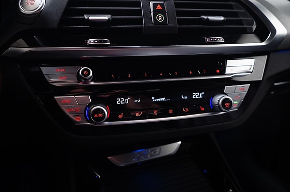 BMW X3 28 of 30