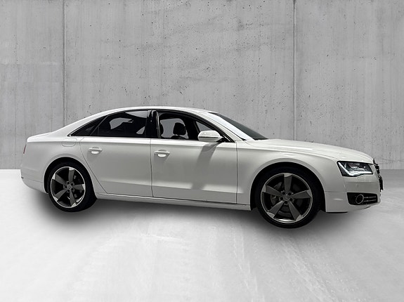 Audi A8 3 of 27