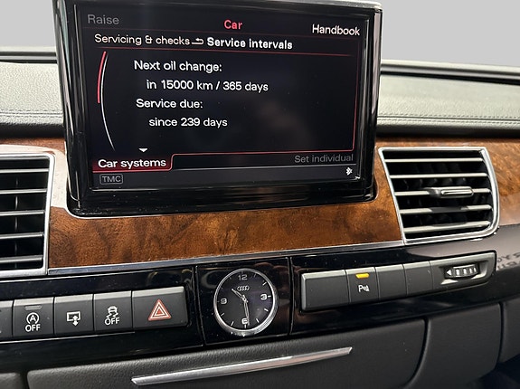 Audi A8 23 of 27