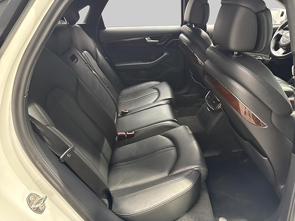 Audi A8 19 of 27