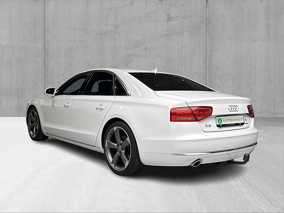 Audi A8 6 of 27