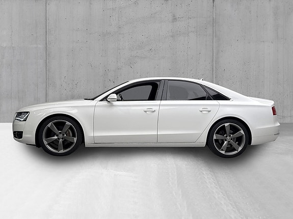 Audi A8 5 of 27