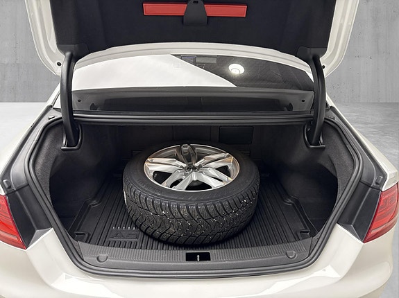 Audi A8 16 of 27