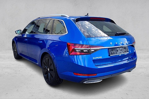Skoda Superb 3 of 5