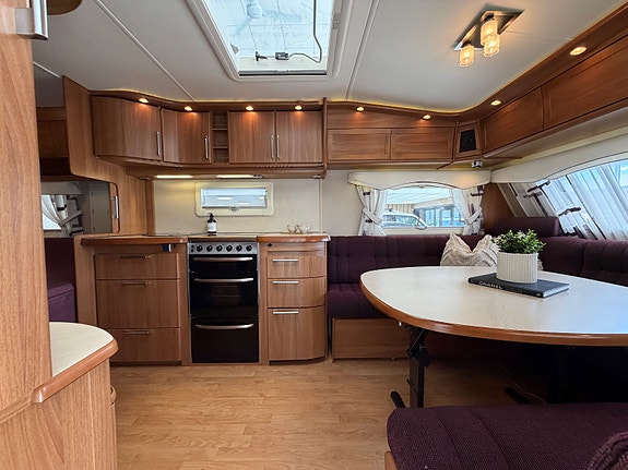 KABE ROYAL 720 TDL K.S. Alde / Stort bad / 1 Eier / Cityvann 14 of 30