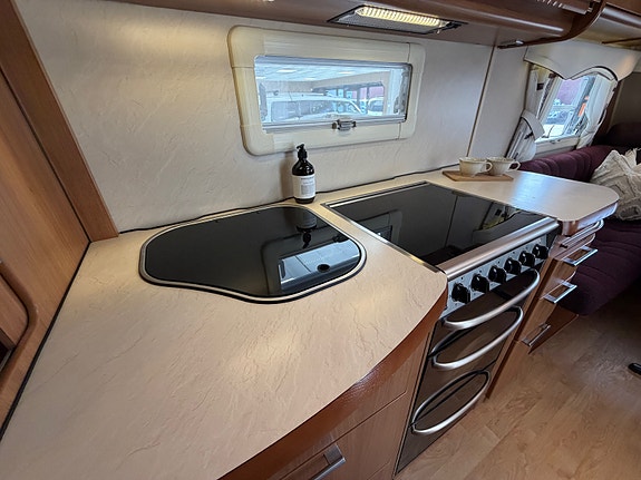 KABE ROYAL 720 TDL K.S. Alde / Stort bad / 1 Eier / Cityvann 23 of 30